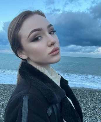 Моя опытность позволит нам воплотить в жизнь все, о чем ты мечтал. 🌟
У меня есть фото, которые доказывают мою привлекательность и безупречную внешность. Возможно, ты их уже видел, но только настоящая встреча сделает тебя настоящим поклонником. 👄
Я провожу время в Москве и знаю все его особенности, поэтому моя компания будет незабываемой. Мой сервис включает широкий спектр услуг, включая классический секс, оральный секс, массаж и многое другое – все зависит от твоих желаний. ✨
Мои клиенты остаются довольными и оставляют положительные отзывы, которые подтверждают мою высокую репутацию. Что бы ты ни искал - я затмлю это своей ослепительной красотой и безупречным сервисом. 💋
Так что не упускай свой шанс, сделать это в Москве лучшей ночью в твоей жизни. Сделай шаг к наслаждению и свяжись со мной уже сейчас. Буду рада стать твоей фантазией на одну ночь. 💫 Лена
